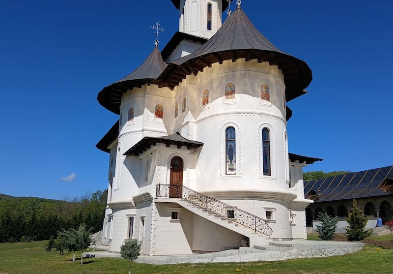 Mănăstirea Valea Teilor